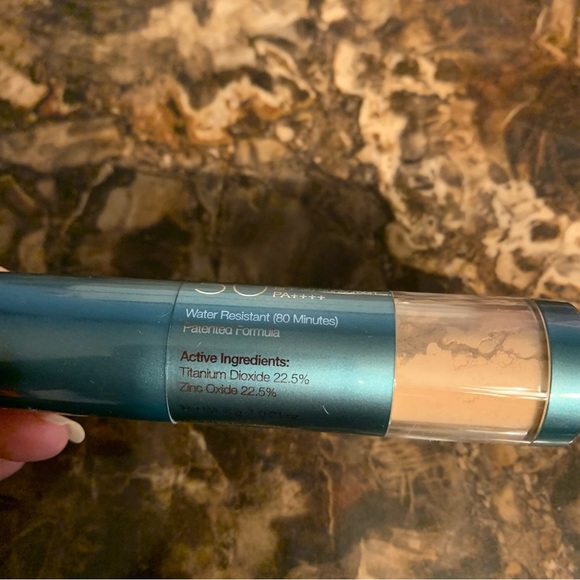 Medium Colorescience Sunforgettable Brush on Sunscreen Powder SPF 50 full sized - Picture 6 of 12